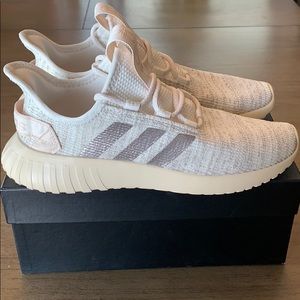 Adidas Women’s Kaptir Size 7.5